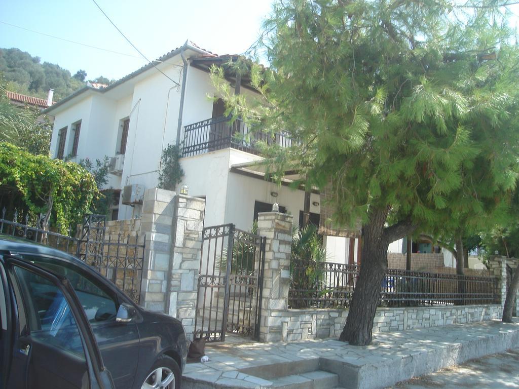 Stelios Seaside House Villa Лефокастро Екстериор снимка