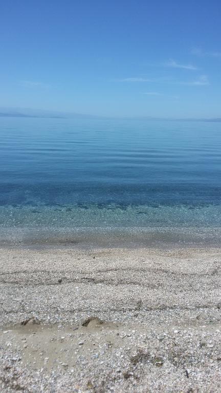 Stelios Seaside House Villa Лефокастро Екстериор снимка