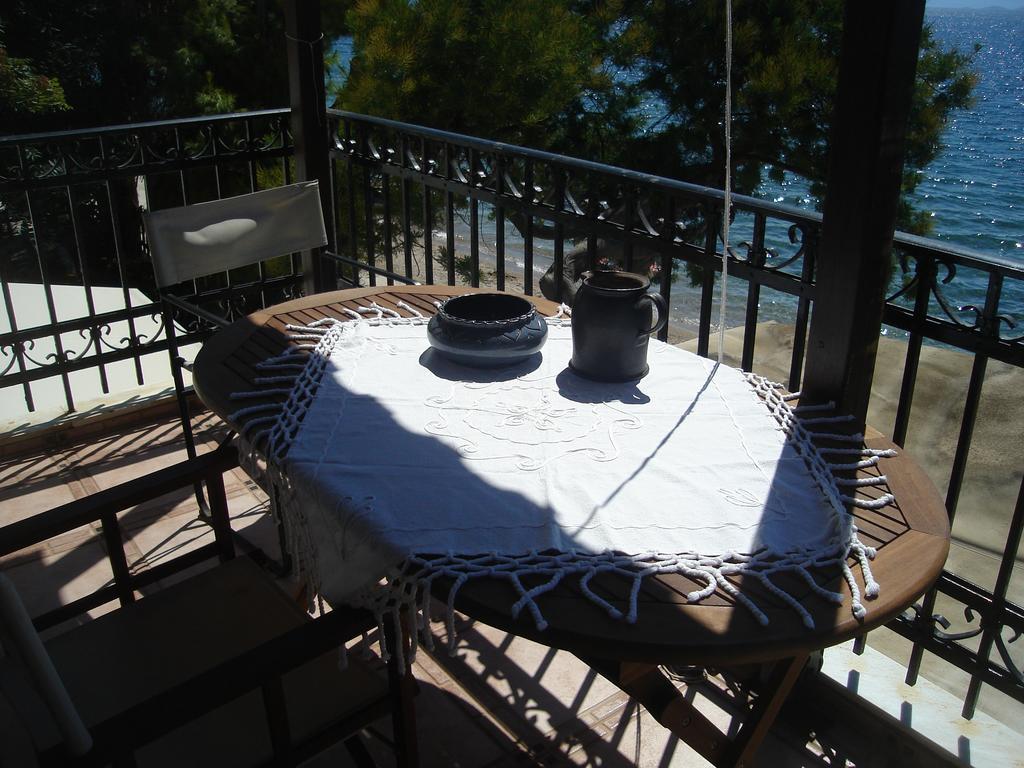 Stelios Seaside House Villa Лефокастро Екстериор снимка
